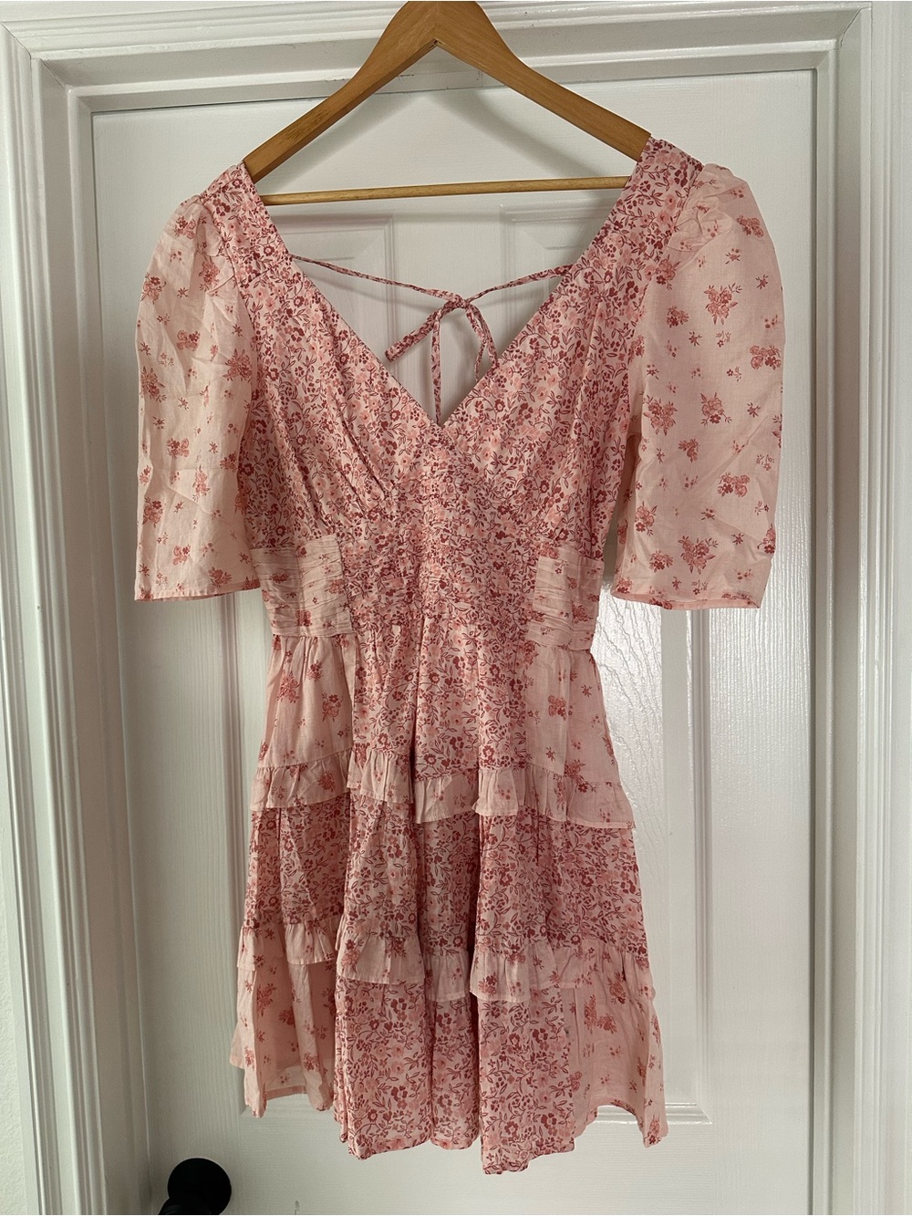 American Eagle Outfitters Pink Floral Tiered V-Neck Mini Dress